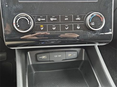 Used 2024 Hyundai Tucson SE image 19