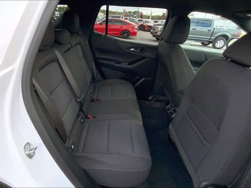 Used 2025 Chevrolet Equinox LT w/ Safety and Technology Package image 19