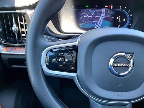 Used 2023 Volvo V60 B5 Cross Country Ultimate w/ Climate Package image 24