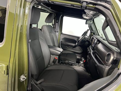 Used 2022 Jeep Wrangler Unlimited Sport image 31