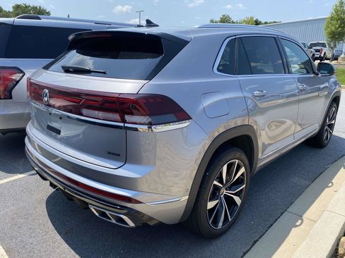 Used 2024 Volkswagen Atlas Cross Sport SEL Premium R-Line AWD/4WD image 7