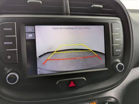 Used 2023 Kia Soul LX w/ Option Group 015 FWD image 28