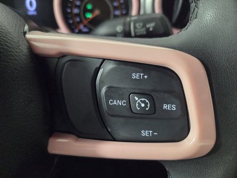 Used 2023 Jeep Gladiator Sport AWD/4WD image 17