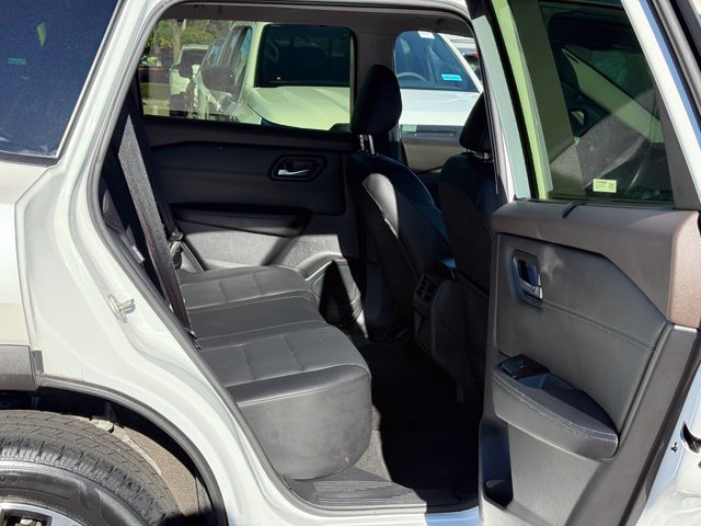 Certified 2023 Nissan Rogue SV w/ SV Premium B Package AWD/4WD image 27