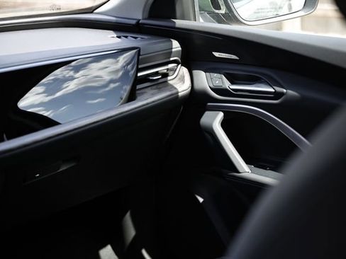 New 2026 Audi Q5 Premium Plus image 30