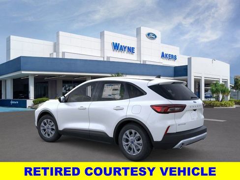New 2026 Ford Escape Active w/ Tech Pack #1 FWD image 4