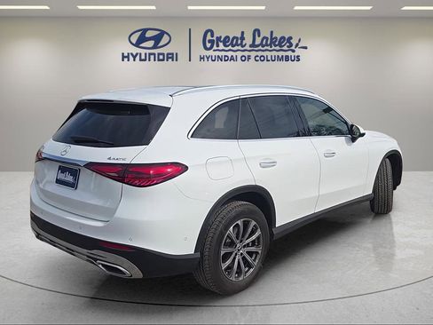 Used 2025 Mercedes-Benz GLC 300 4MATIC image 5