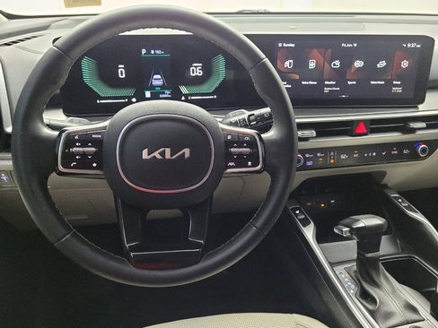 Used 2024 Kia Sorento S w/ Panoramic Sunroof Package FWD image 22