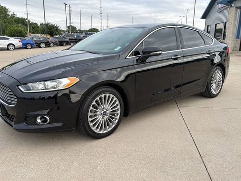 Used 2016 Ford Fusion Titanium FWD image 5