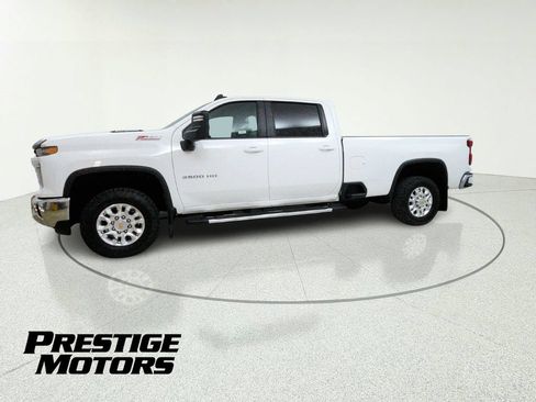 Used 2024 Chevrolet Silverado 3500 LT w/ True North Edition AWD/4WD image 3