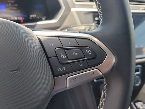 Used 2024 Volkswagen Tiguan S image 29