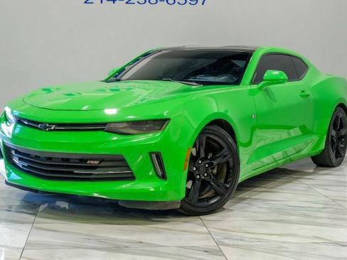 Used 2017 Chevrolet Camaro LT RWD image 2