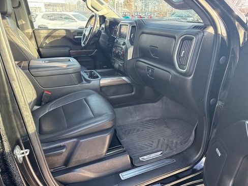 Used 2021 Chevrolet Silverado 1500 LT Trail Boss w/ Convenience Package II image 12