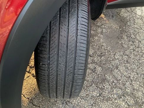 Certified 2025 Chevrolet Trax LT image 11