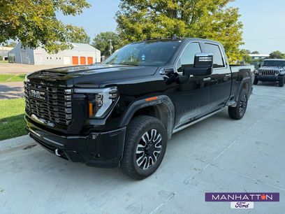 Used 2026 GMC Sierra 2500 Denali Ultimate w/ LPO, Black Badging Package