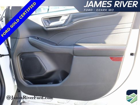 Certified 2023 Ford Escape ST-Line image 8