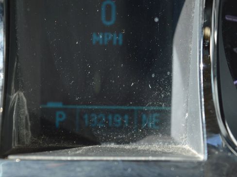 Used 2010 Buick LaCrosse CXL image 36