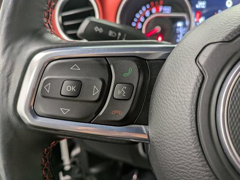 Used 2021 Jeep Wrangler Unlimited Rubicon AWD/4WD image 16