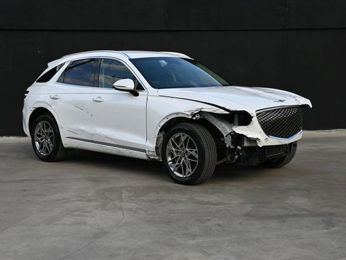 Used 2025 Genesis GV70 2.5T AWD/4WD image 2