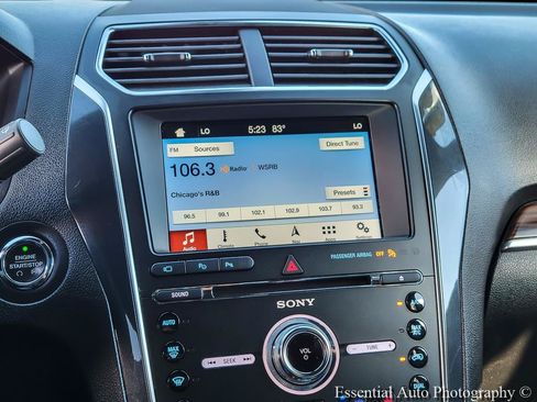 Used 2018 Ford Explorer Limited w/ Equipment Group 301A AWD/4WD image 24