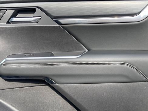 New 2026 GMC Acadia Elevation w/ Elevation Premium Package FWD image 34