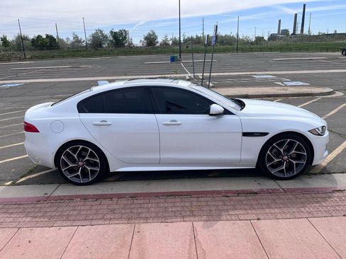 Used 2017 Jaguar XE R-Sport AWD/4WD image 4