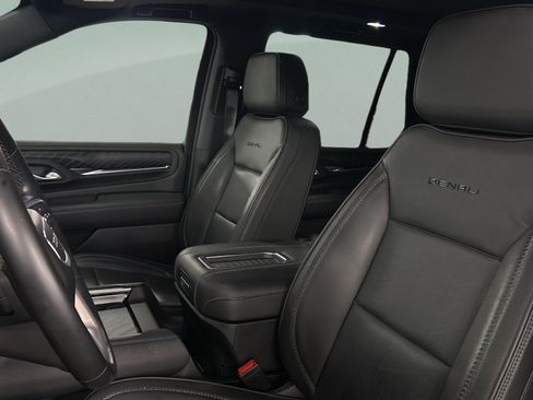 Used 2024 GMC Yukon Denali w/ Max Trailering Package RWD image 9