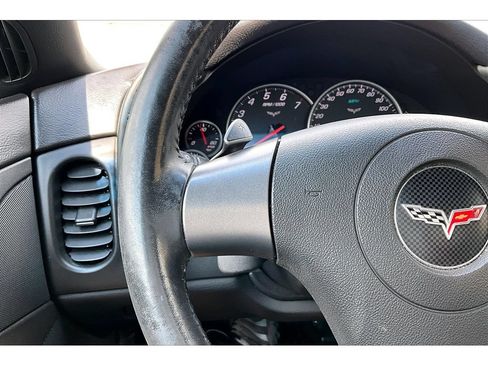 Used 2007 Chevrolet Corvette Coupe RWD image 11