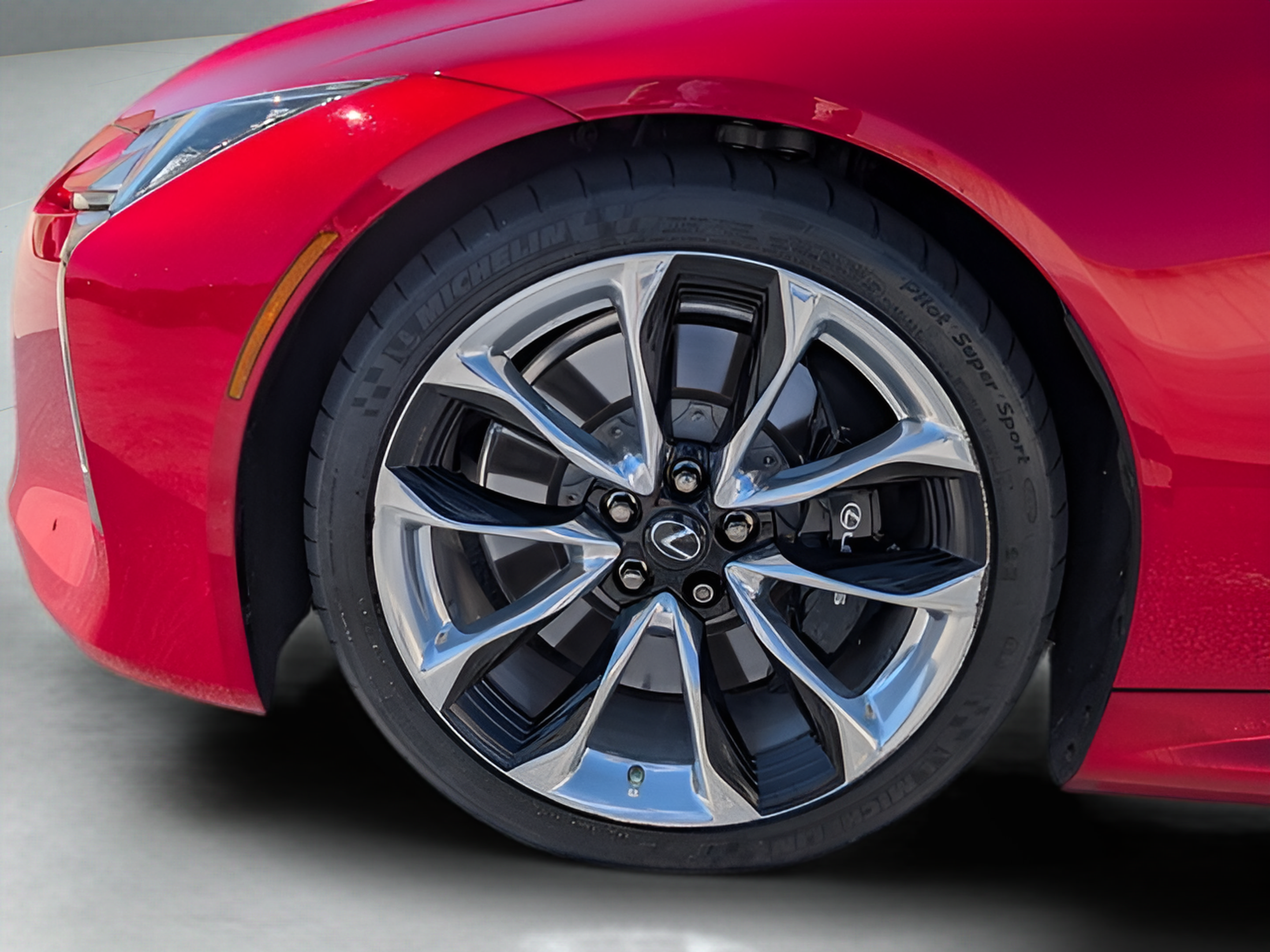 Used 2022 Lexus LC 500 Convertible w/ Touring Package RWD image 33