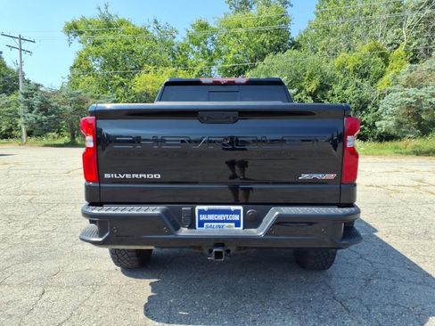Used 2024 Chevrolet Silverado 1500 ZR2 w/ Technology Package AWD/4WD image 6