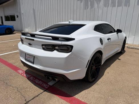 Used 2022 Chevrolet Camaro SS RWD image 7