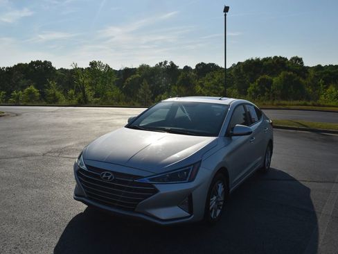 Used 2020 Hyundai Elantra Value Edition w/ Cargo Package (C1) FWD image 2