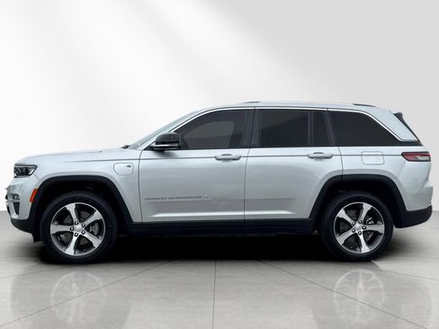 Used 2023 Jeep Grand Cherokee 4WD 4xe w/ Luxury Tech Group II image 7