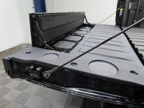 Used 2024 GMC Sierra 1500 AT4 w/ Technology Package image 44