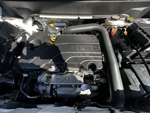 Used 2024 Chevrolet Equinox Premier AWD/4WD image 31