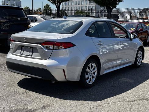 Used 2024 Toyota Corolla LE FWD image 6
