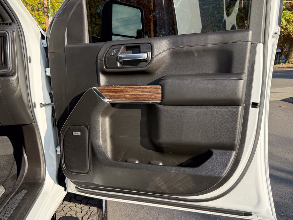 Used 2020 Chevrolet Silverado 3500 High Country w/ Z71 Off-Road Package AWD/4WD image 16