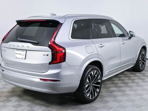 Certified 2025 Volvo XC90 B5 Plus AWD/4WD image 31