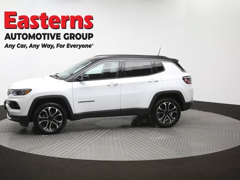 Used 2022 Jeep Compass Limited w/ Sun and Sound Group AWD/4WD image 58