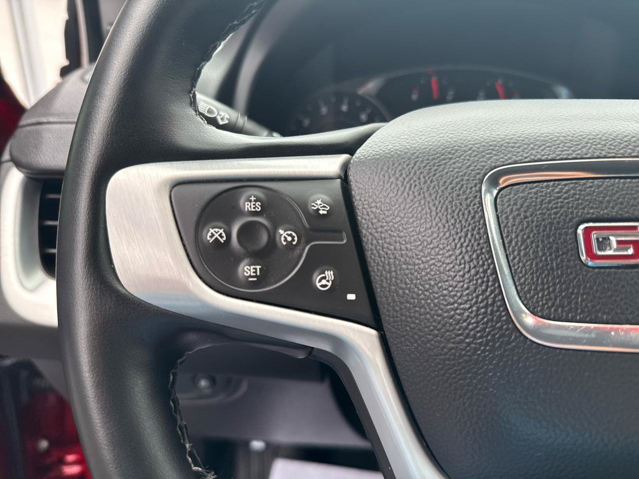 Used 2023 GMC Terrain SLT AWD/4WD image 14