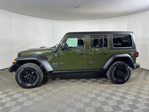 Used 2023 Jeep Wrangler Unlimited w/ Cold Weather Group image 6