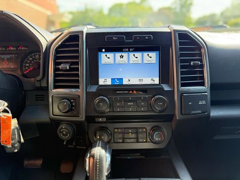 Used 2018 Ford F150 XLT w/ Equipment Group 302A Luxury AWD/4WD image 24