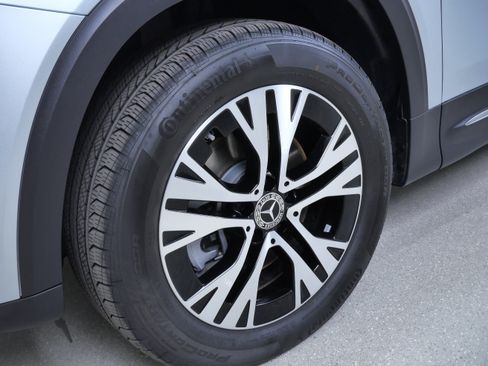 Certified 2026 Mercedes-Benz GLB 250 4MATIC image 13