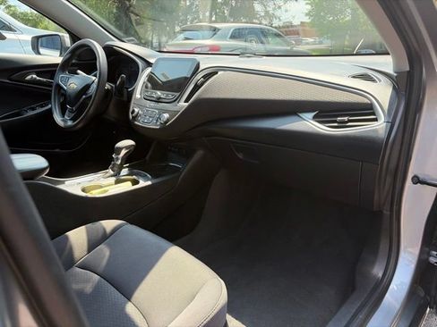 Used 2024 Chevrolet Malibu LT FWD image 29