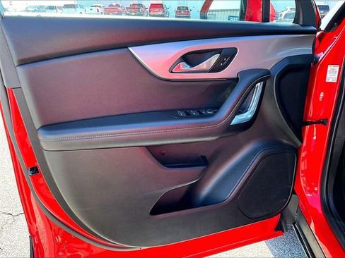 Used 2023 Chevrolet Blazer LT image 9