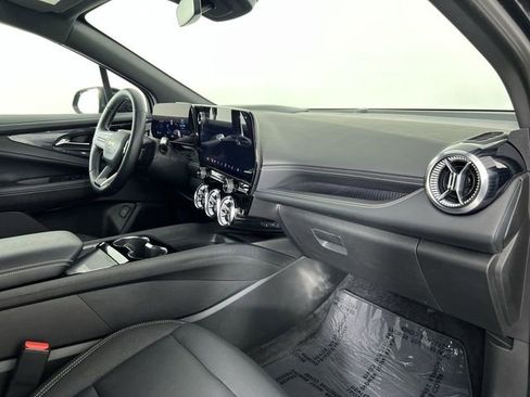 Used 2024 Chevrolet Blazer EV LT image 30