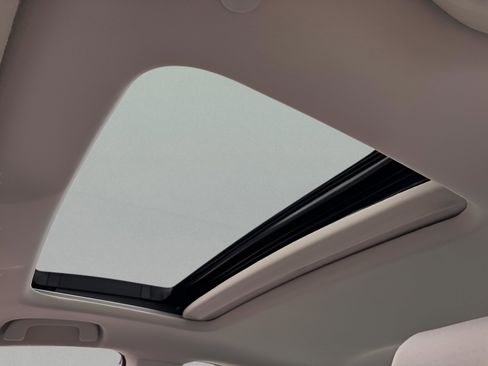 New 2025 Honda Accord SE image 11