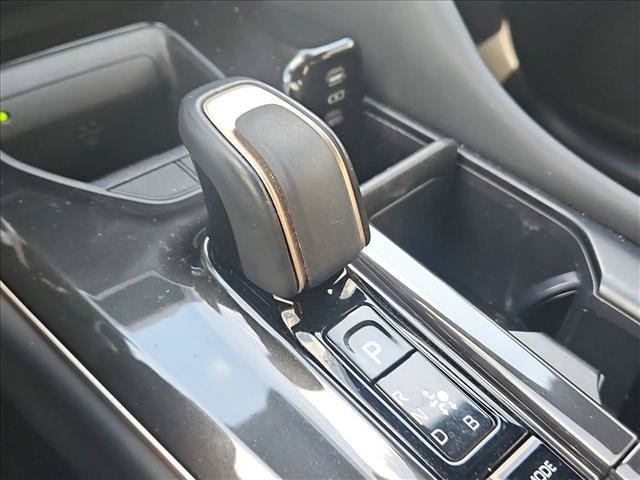 Used 2025 Toyota Crown AWD/4WD image 10