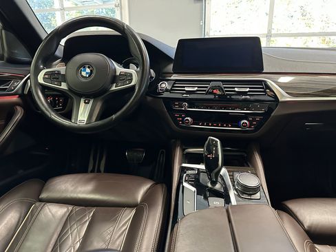 Used 2018 BMW M550i xDrive image 35