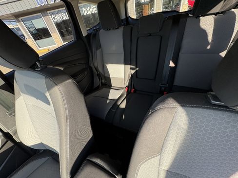 Used 2018 Ford Escape SE image 33